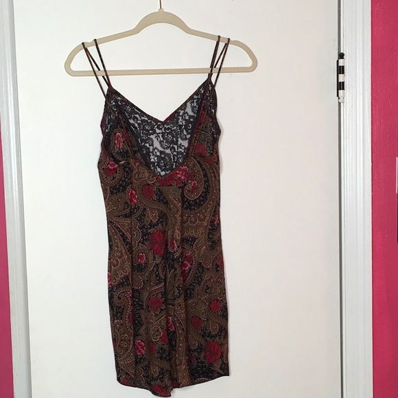 Victoria Secret | Patterned Negligee - Picture 2 of 2